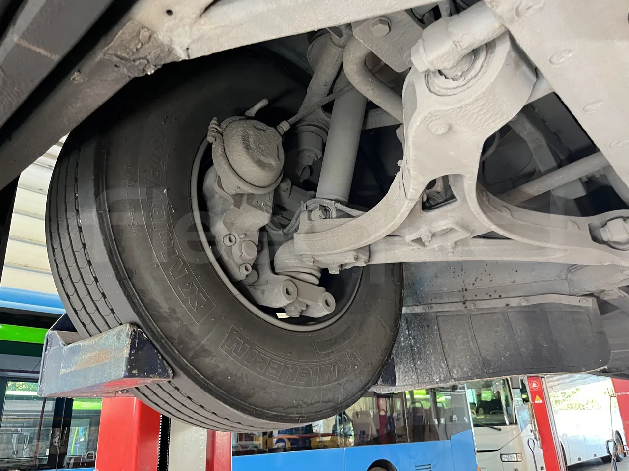 Iveco Crossway - First Axle Right Side