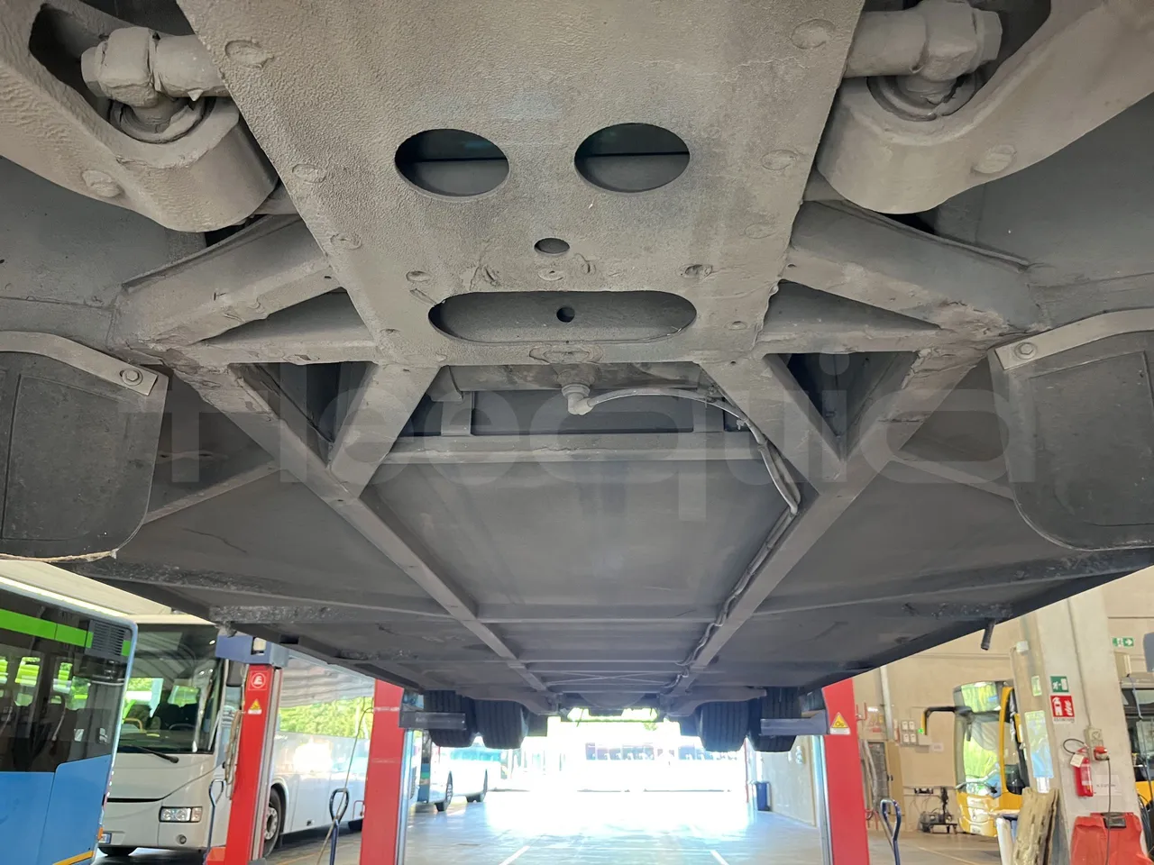 Iveco Crossway - Central Undercarriage