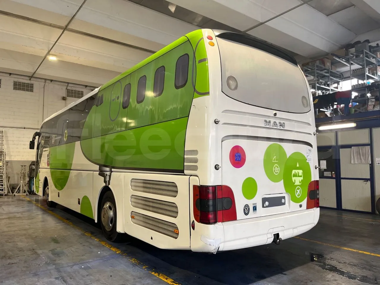 Man Lion's Coach B200746006 - Euro6 - 338kW - 12mt - 3/4 left rear side