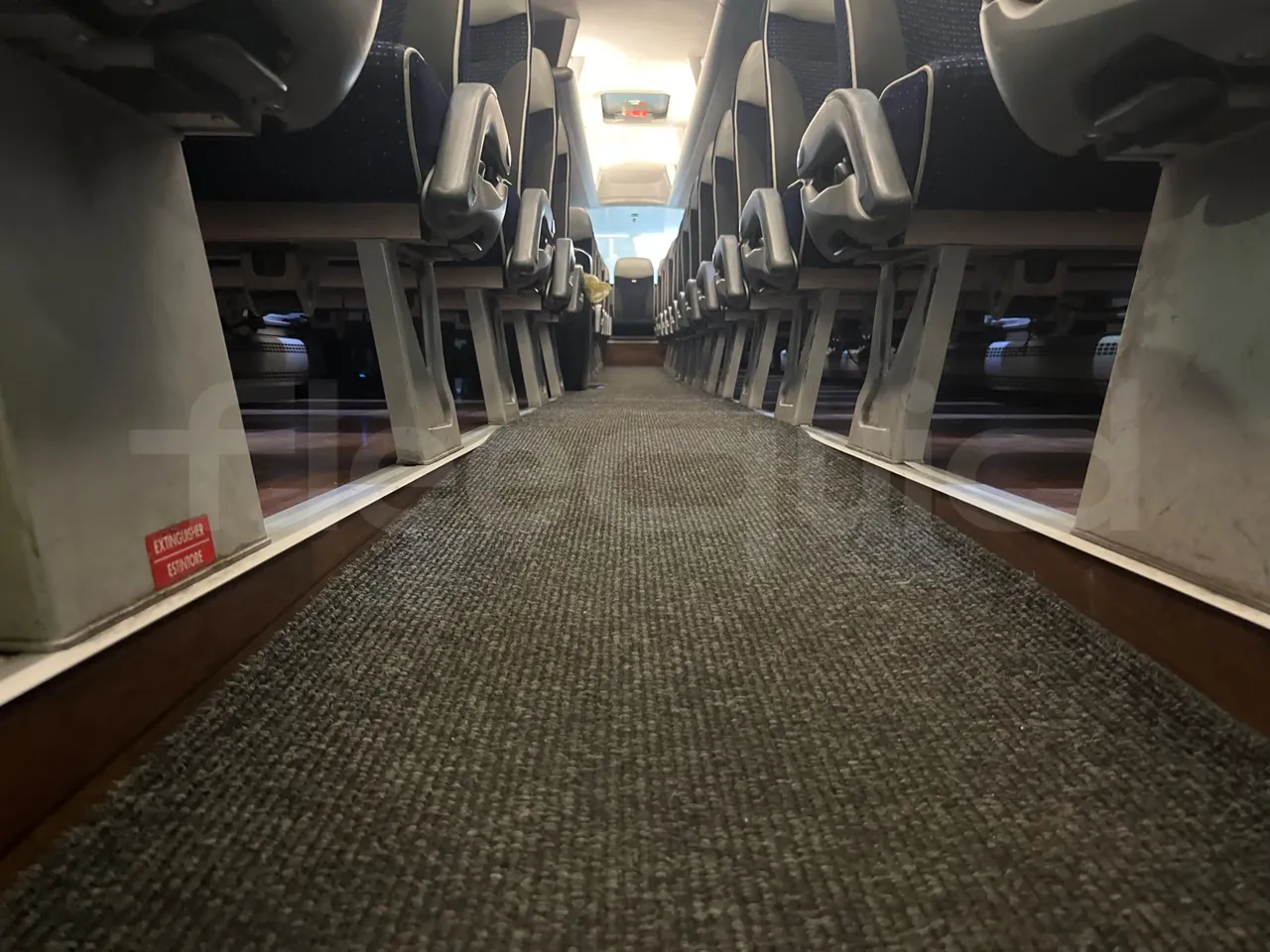 Man Lion's Coach B200746006 - Euro6 - 338kW - 12mt - seat brackets photo