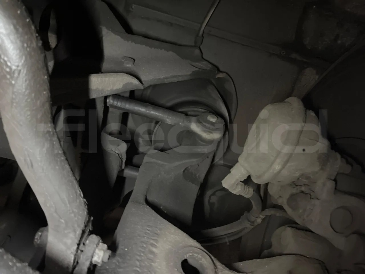 Man Lion's Coach B200746006 - Euro6 - 338kW - 12mt - front air springs right