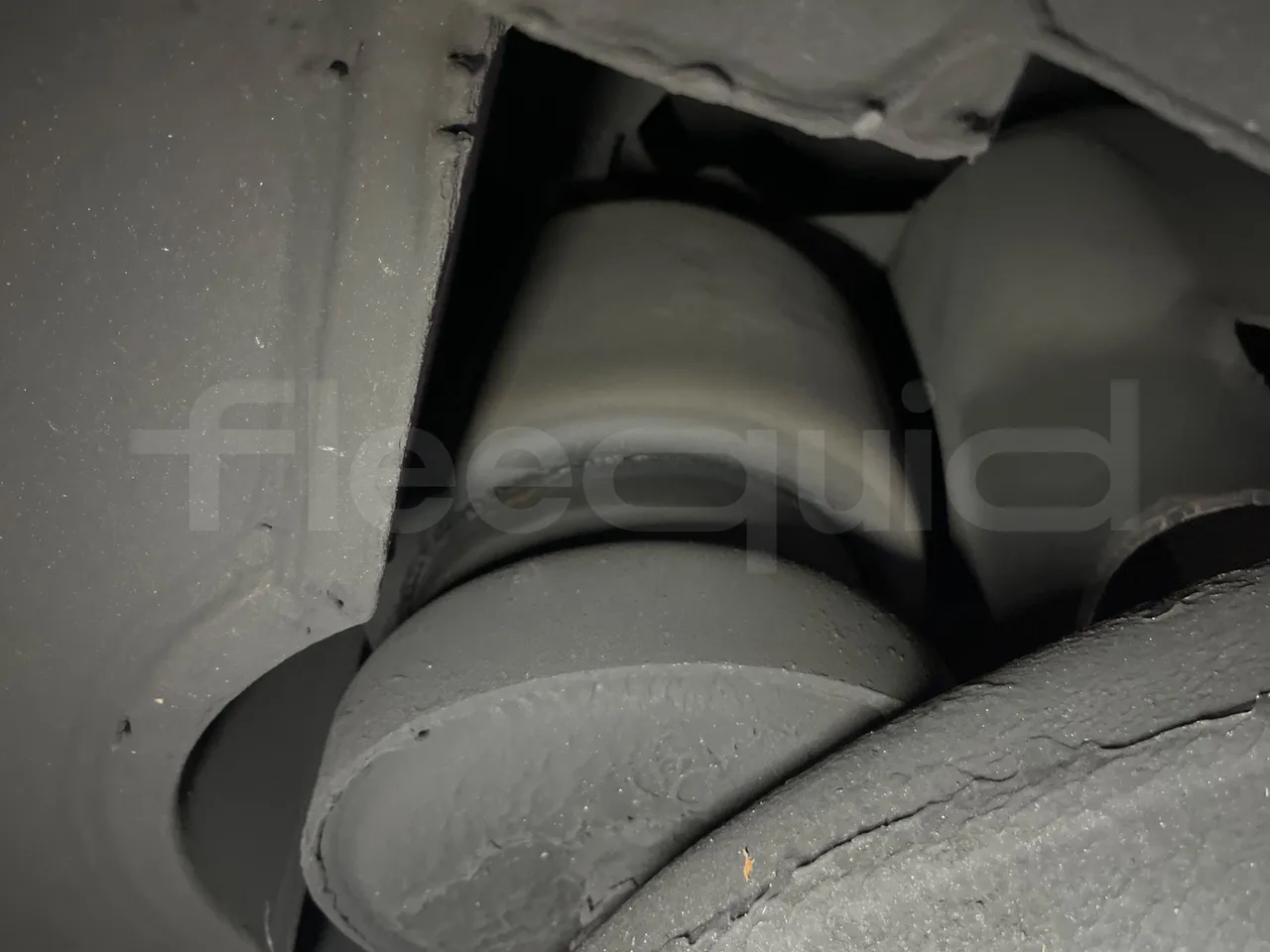 Man Lion's Coach B200746006 - Euro6 - 338kW - 12mt - axle 2 shock absorbers 2 left