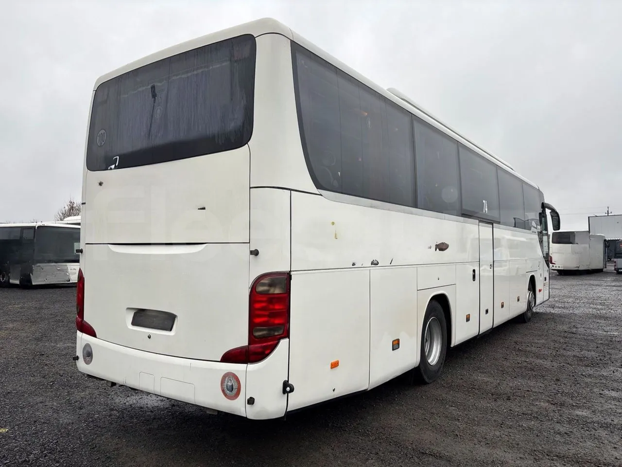 Setra S415 HD - 12m - Euro3 - 310kW - 12mt - 3/4 right rear doors closed