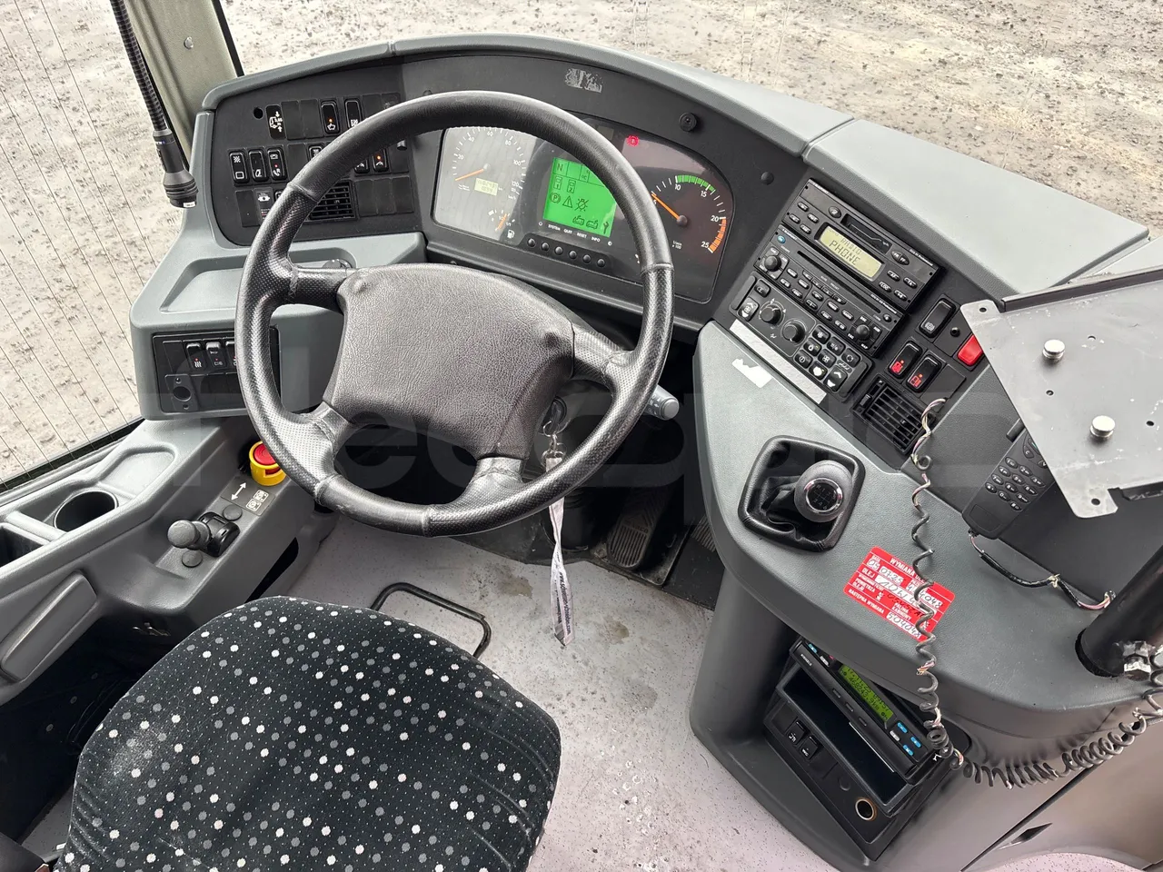 Setra S415 HD - 12m - Euro3 - 310kW - 12mt - buttons panels on