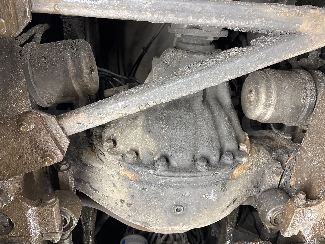 Setra S415 HD - 12m - Euro3 - 310kW - 12mt - differential photo