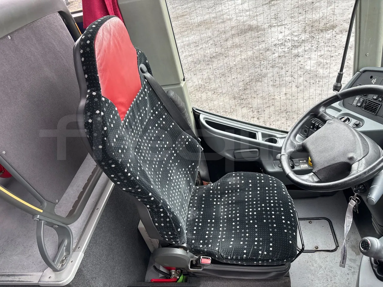 Setra S415 HD - 12m - Euro3 - 310kW - 12mt - driver's seat photo