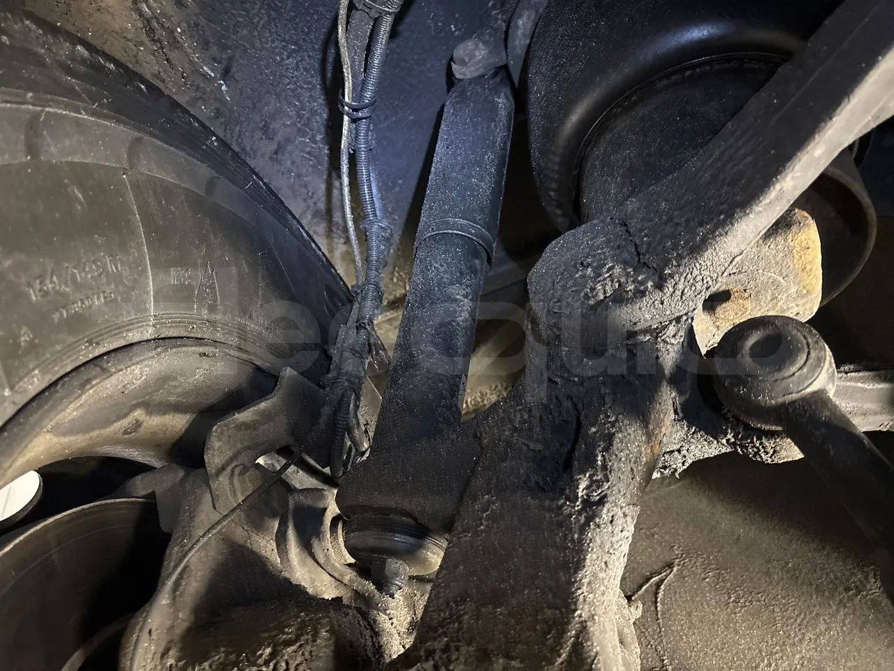 Setra S415 HD - 12m - Euro3 - 310kW - 12mt - front shock absorbers left