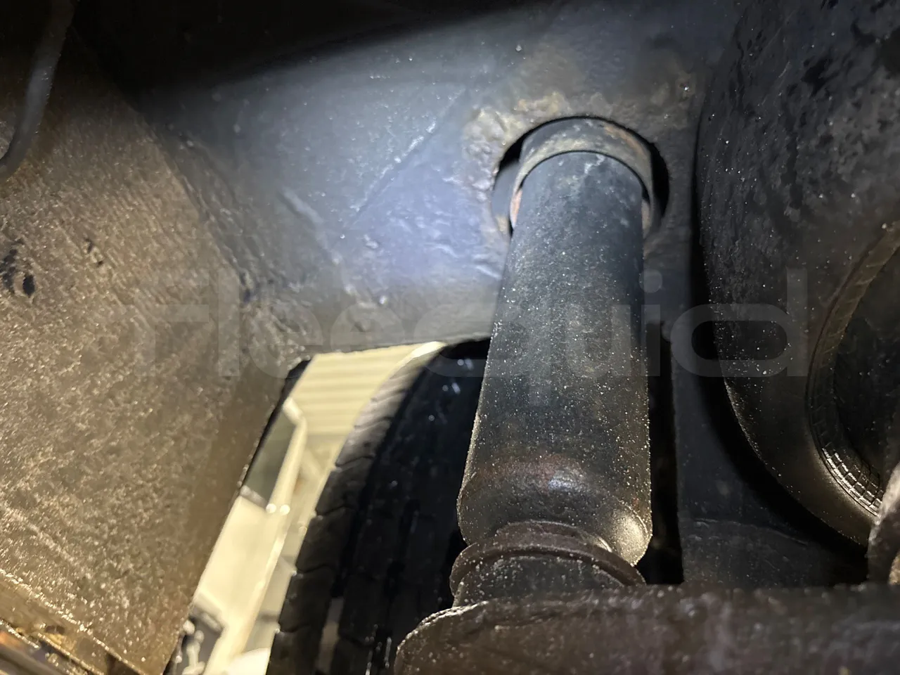 Setra S415 HD - 12m - Euro3 - 310kW - 12mt - axle 2 shock absorbers 1 right