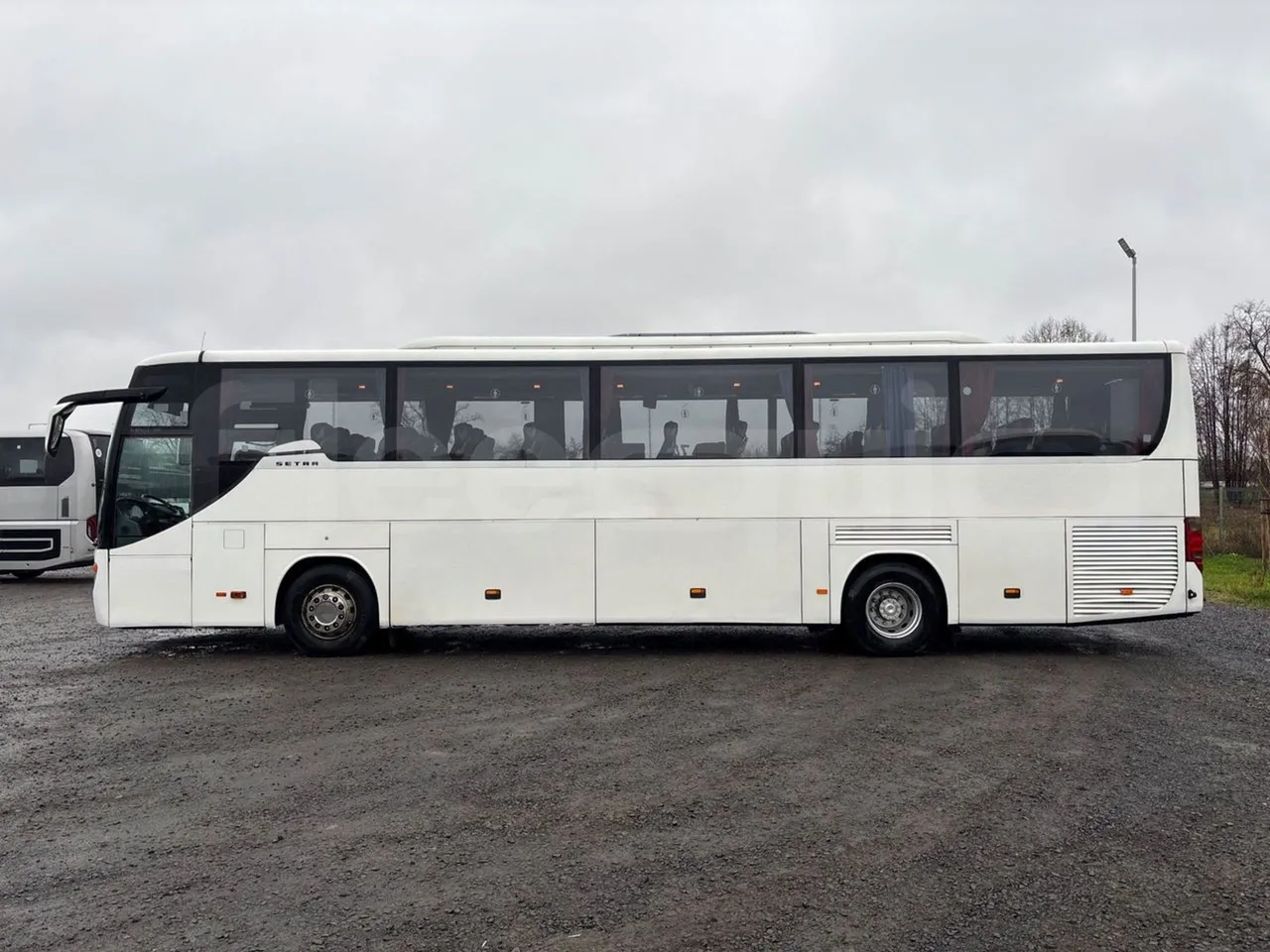 Setra S415 HD - 12m - Euro3 - 310kW - 12mt - left side photo