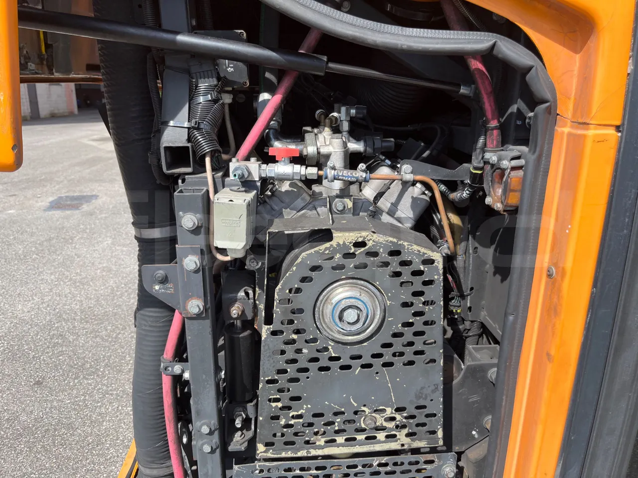 Irisbus Citelis PS09D1 PS09D1-98  - Euro5 - 213kW - 11.990mt - air conditioning compressor