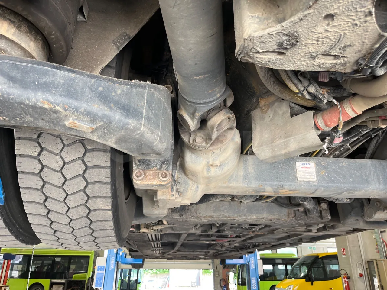 Irisbus Citelis PS09D1 PS09D1-98  - Euro5 - 213kW - 11.990mt - driveshaft photo