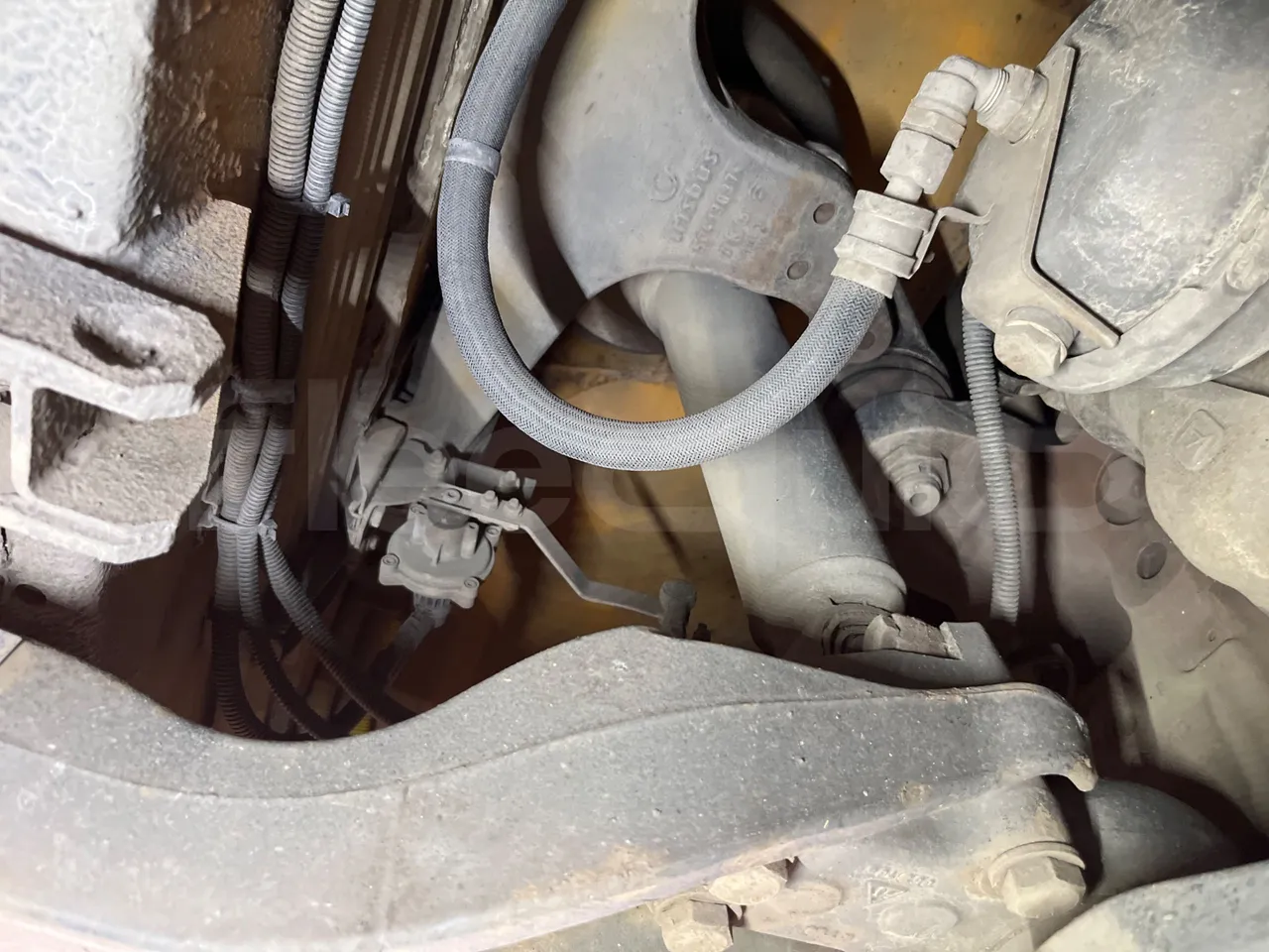 Irisbus Citelis PS09D1 PS09D1-98  - Euro5 - 213kW - 11.990mt - front shock absorbers left