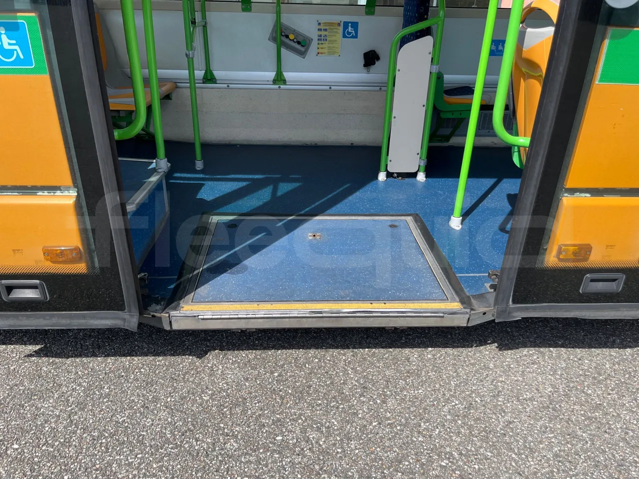 Irisbus Citelis PS09D1 PS09D1-98  - Euro5 - 213kW - 11.990mt - platform open photo