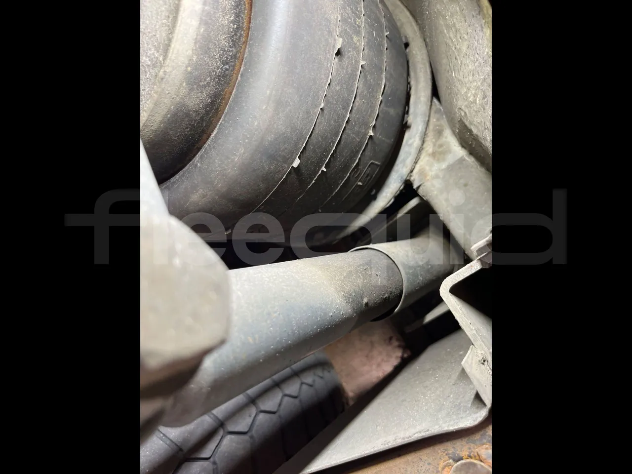 Irisbus Citelis PS09D1 PS09D1-98  - Euro5 - 213kW - 11.990mt - axle 2 shock absorbers 1 left