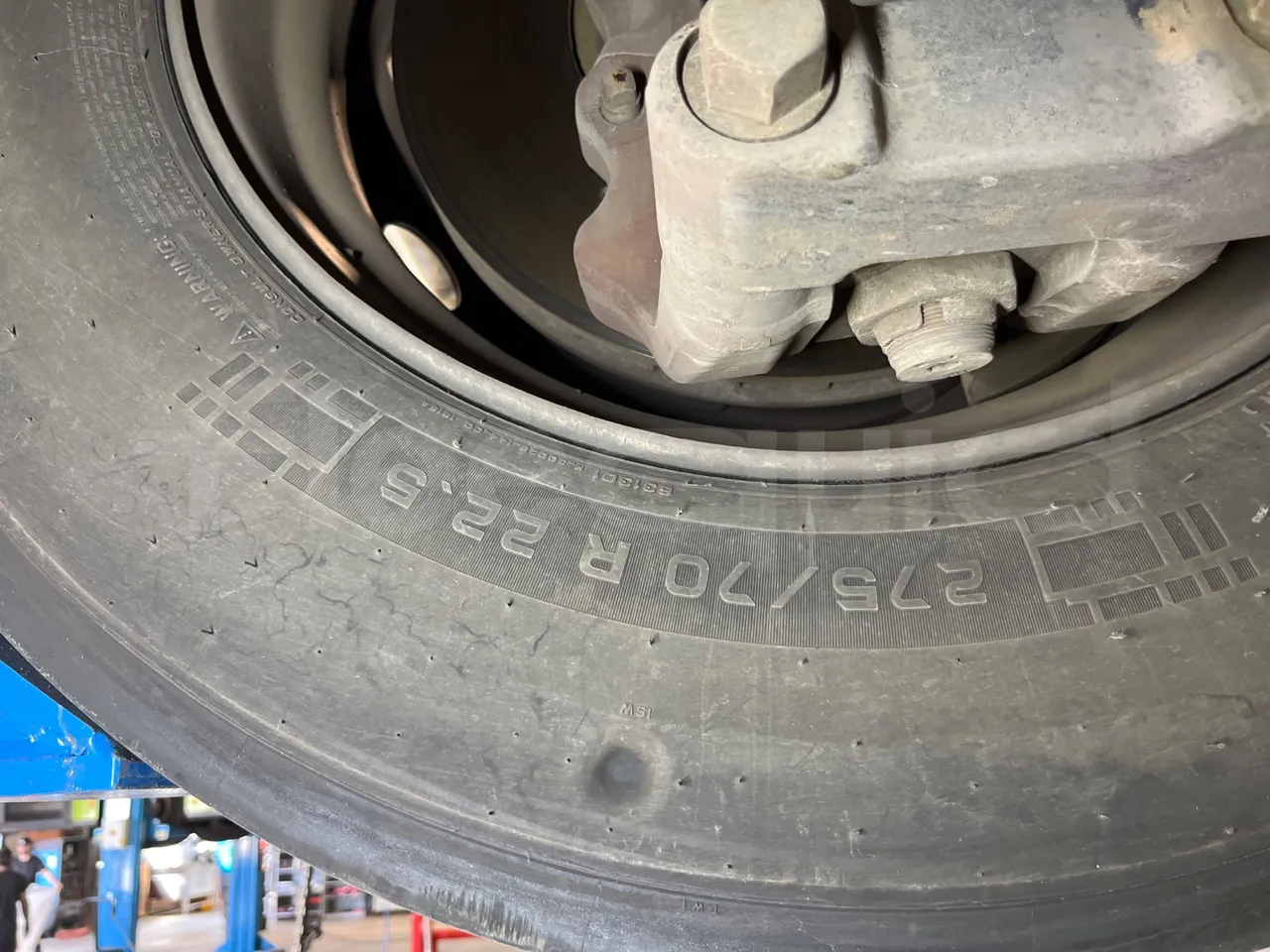 Irisbus Citelis PS09D1 PS09D1-98  - Euro5 - 213kW - 11.990mt - front left tire measurements