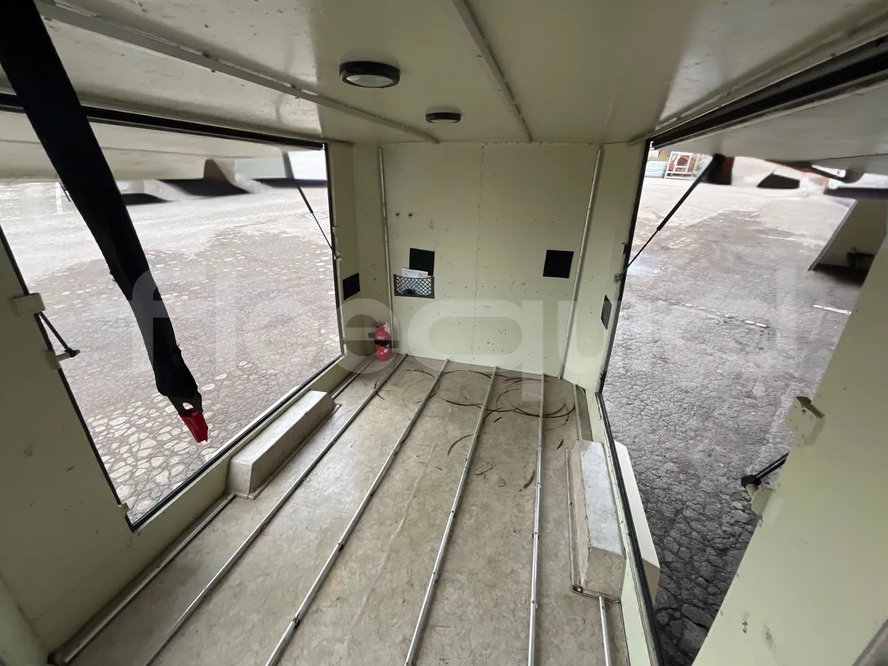 Pedretti M1500 Rimorchio - 3.78m - driver's seat photo