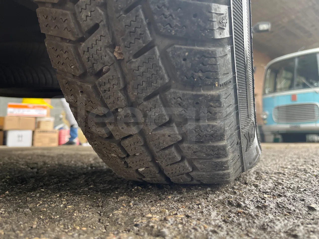 Pedretti M1500 Rimorchio - 3.78m - tread condition front tires left