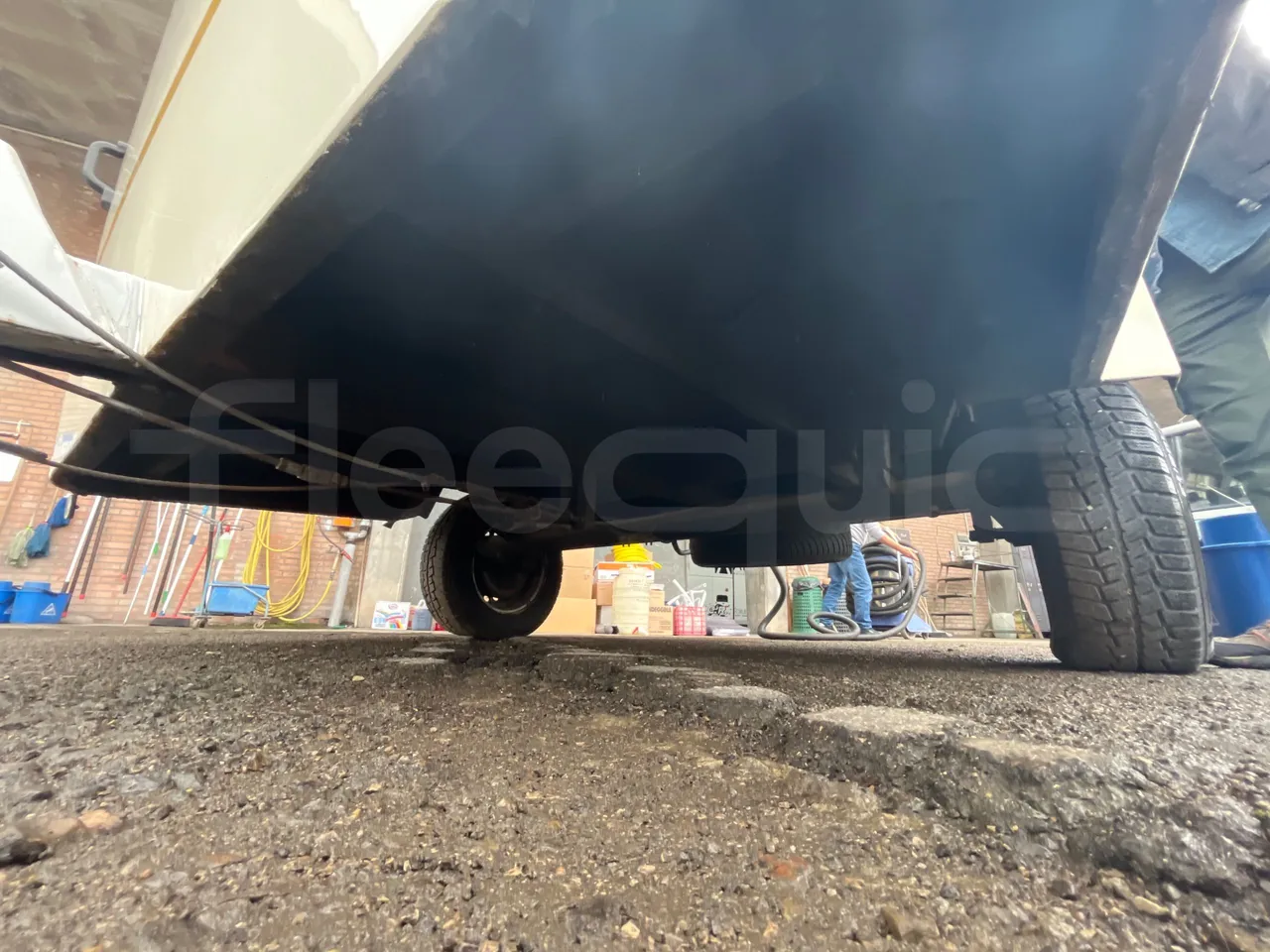 Pedretti M1500 Rimorchio - 3.78m - front axle left side