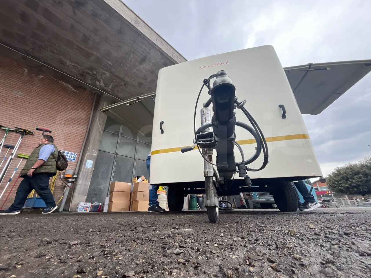 Pedretti M1500 Rimorchio - 3.78m - front undercarriage from front