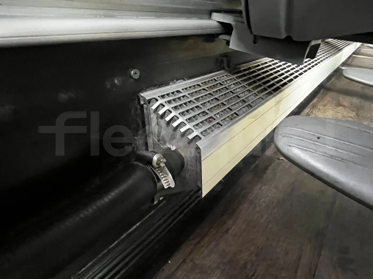 Irizar i6 M325 10 - Euro5 - 294kW - 12.200mt - camera accessories photo