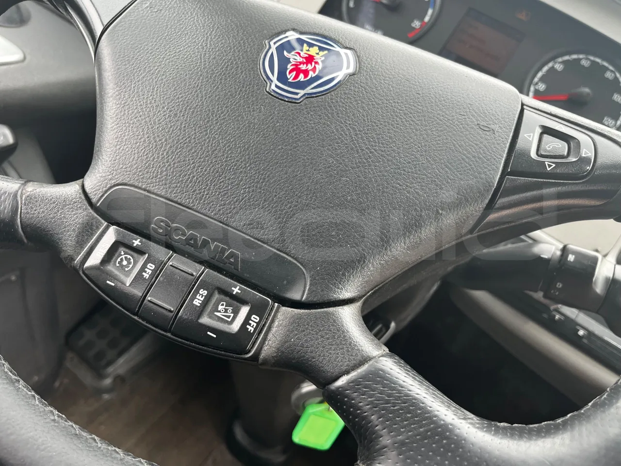 Irizar i6 M325 10 - Euro5 - 294kW - 12.200mt - onboard devices 1