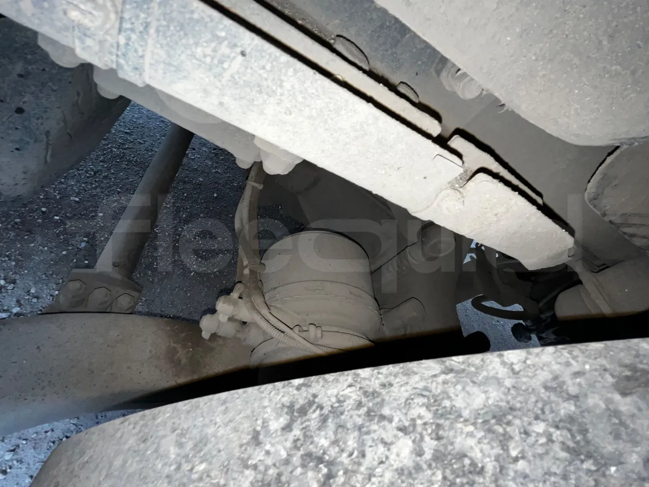 Irizar i6 M325 10 - Euro5 - 294kW - 12.200mt - axle 2 caliper brakes left