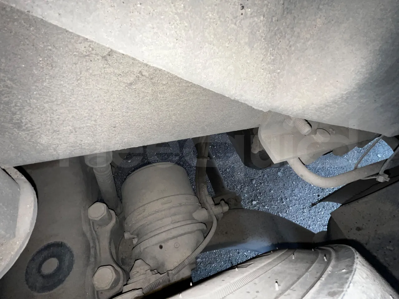 Irizar i6 M325 10 - Euro5 - 294kW - 12.200mt - axle 2 caliper brakes right