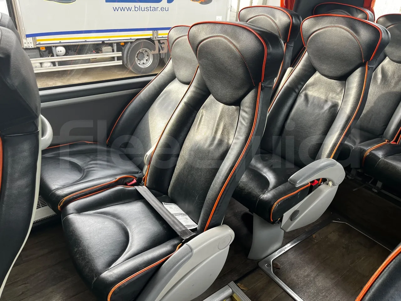 Irizar i6 M325 10 - Euro5 - 294kW - 12.200mt - central seat safety belt