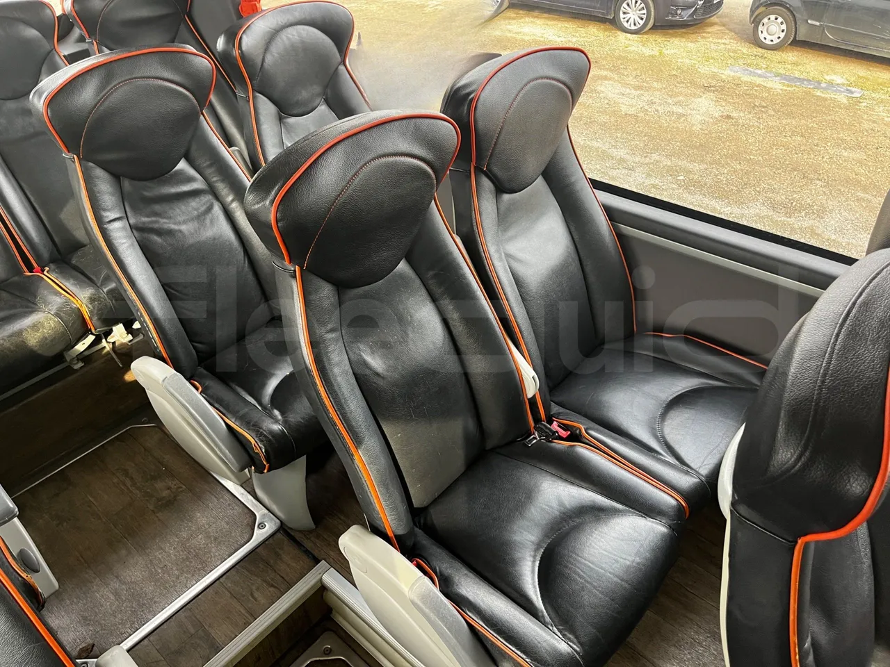 Irizar i6 M325 10 - Euro5 - 294kW - 12.200mt - single seat detail