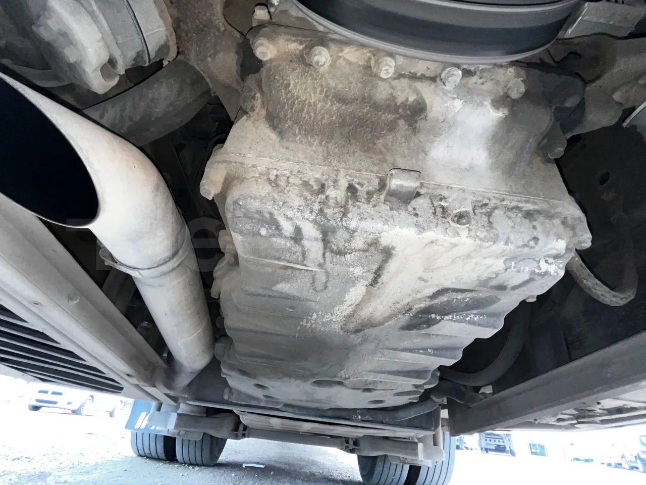 Irizar i6 M325 10 - Euro5 - 294kW - 12.200mt - engine without protection