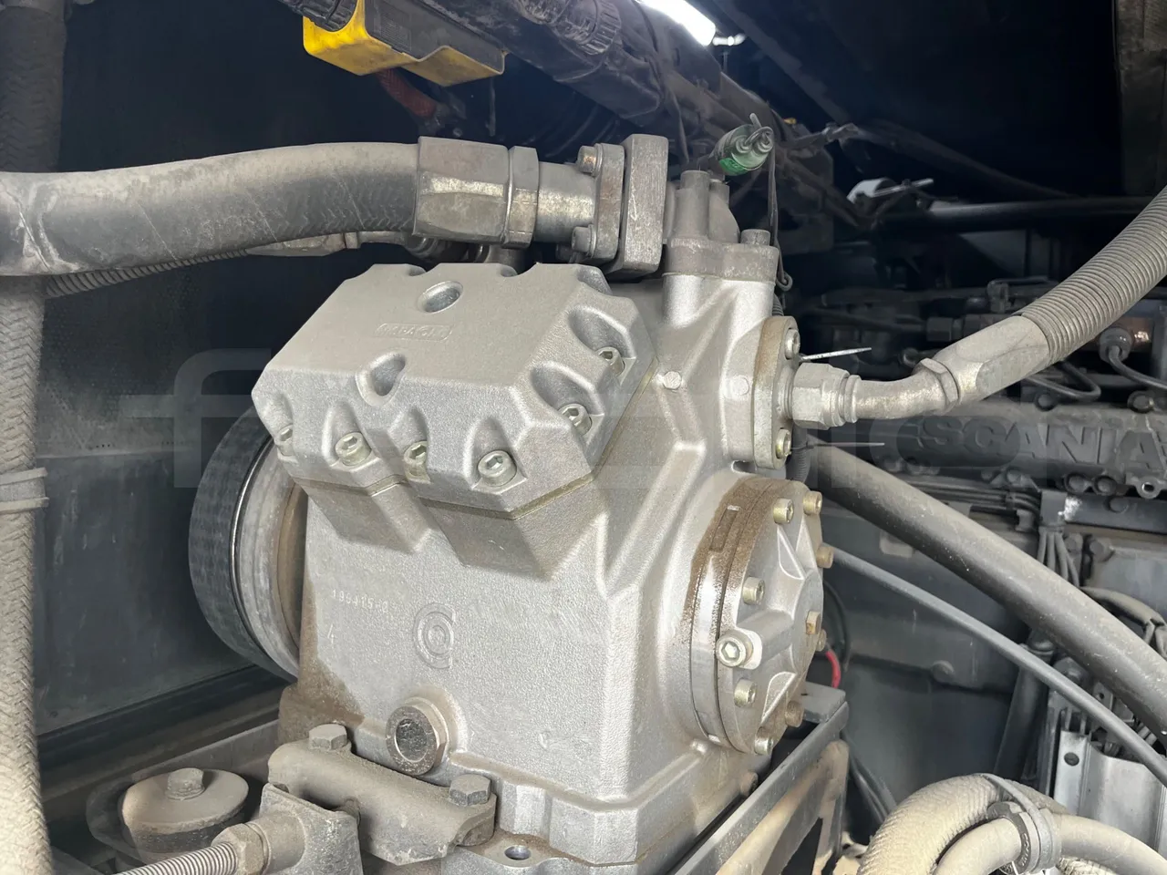 Irizar i6 M325 10 - Euro5 - 294kW - 12.200mt - fire extinguishing system