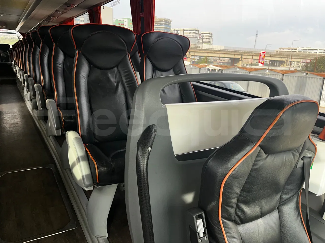 Irizar i6 M325 10 - Euro5 - 294kW - 12.200mt - handrails photo