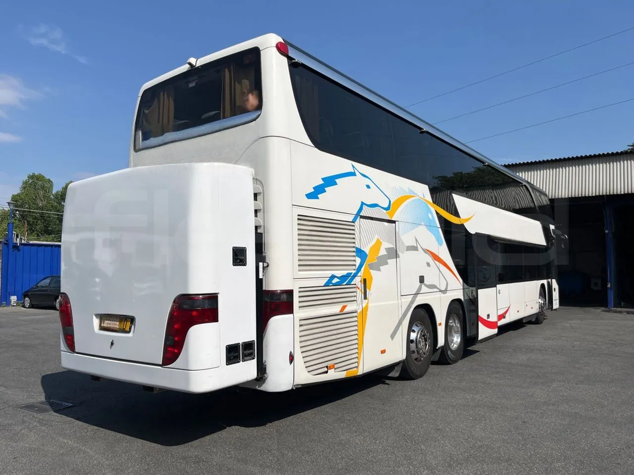 Setra S 431 DT - EUR6 - 375kW - 13.89m - 3/4 right rear doors open