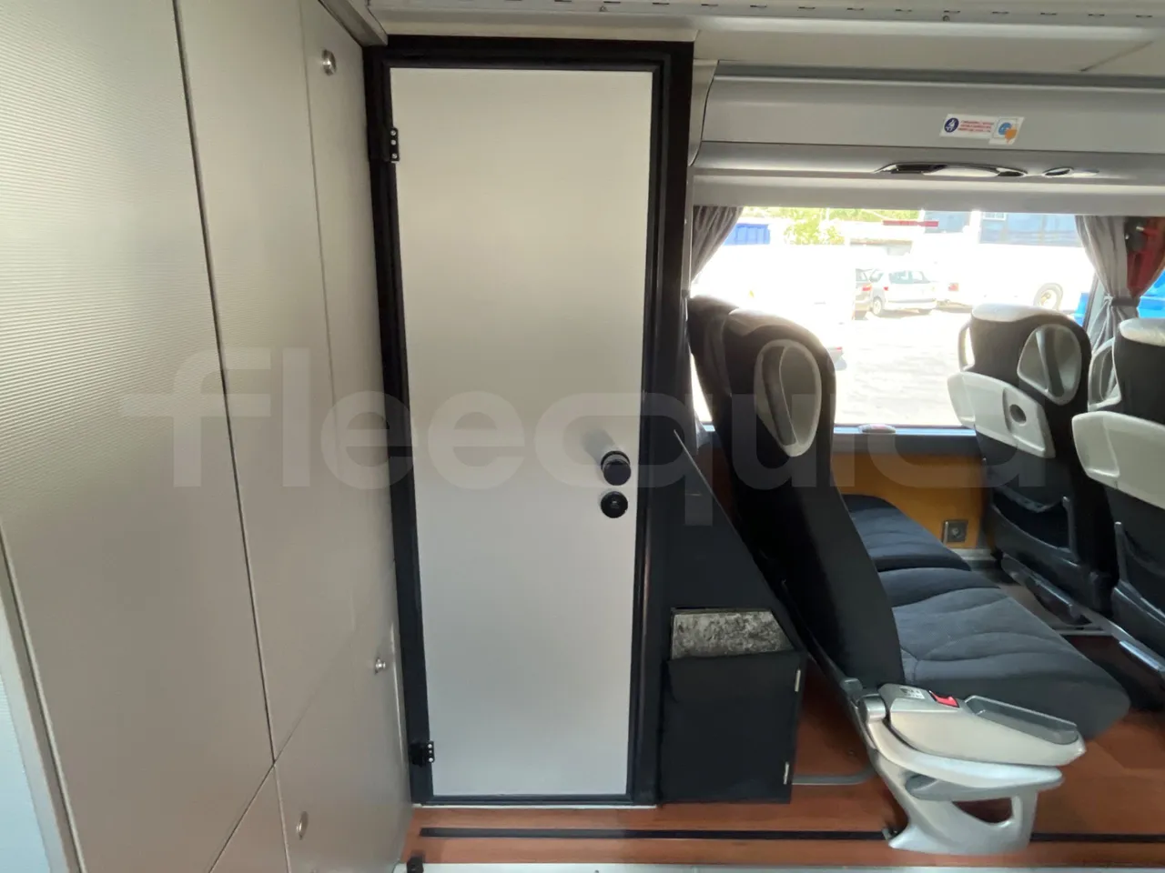 Setra S 431 DT - EUR6 - 375kW - 13.89m - toilette accessories photo
