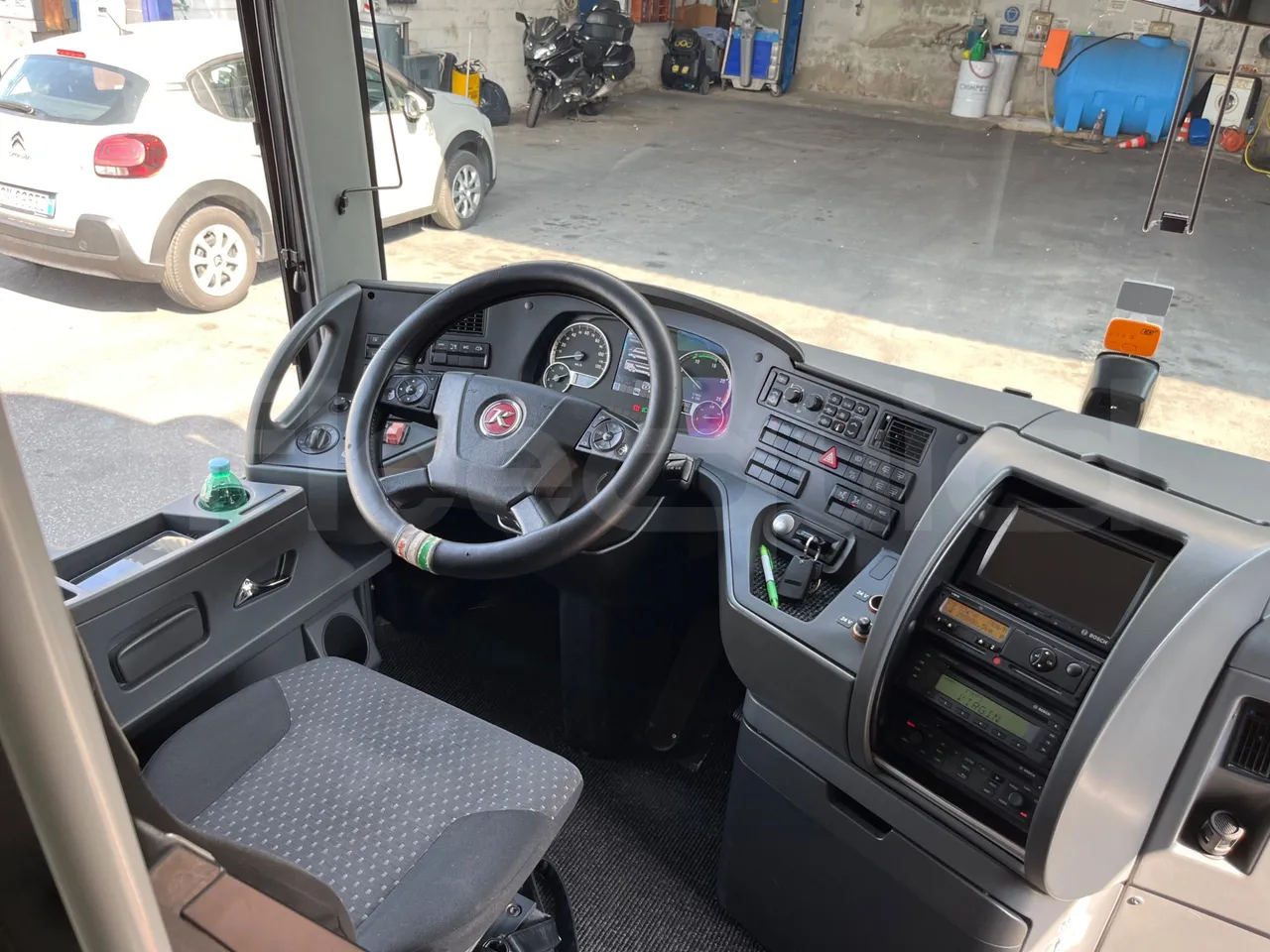 Setra S 431 DT - EUR6 - 375kW - 13.89m - buttons panels on (mandatory for bus to scrap)