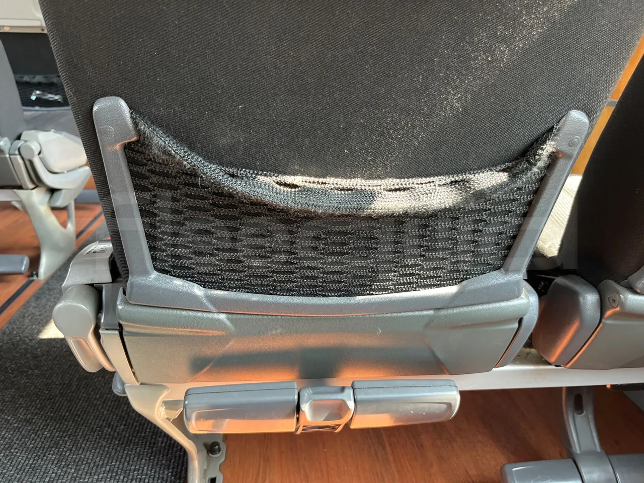 Setra S 431 DT - EUR6 - 375kW - 13.89m - mesh detail photo