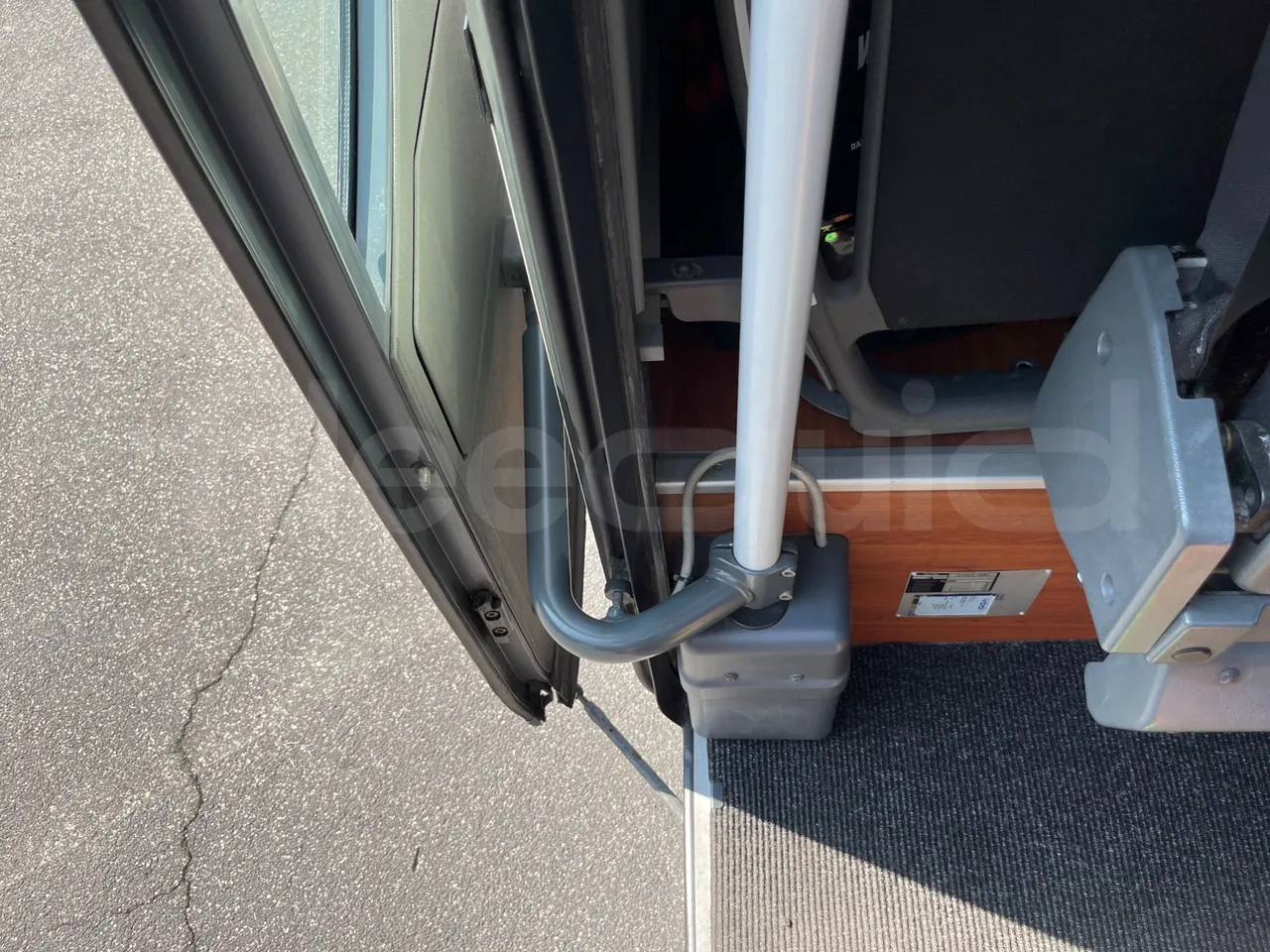 Setra S 431 DT - EUR6 - 375kW - 13.89m - door mechanism photo