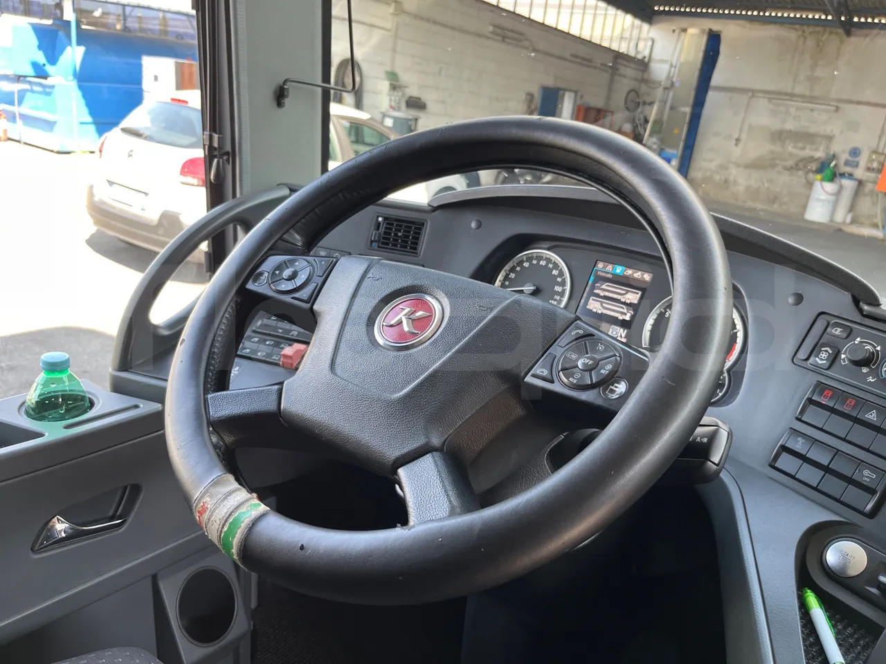 Setra S 431 DT - EUR6 - 375kW - 13.89m - steering wheel photo