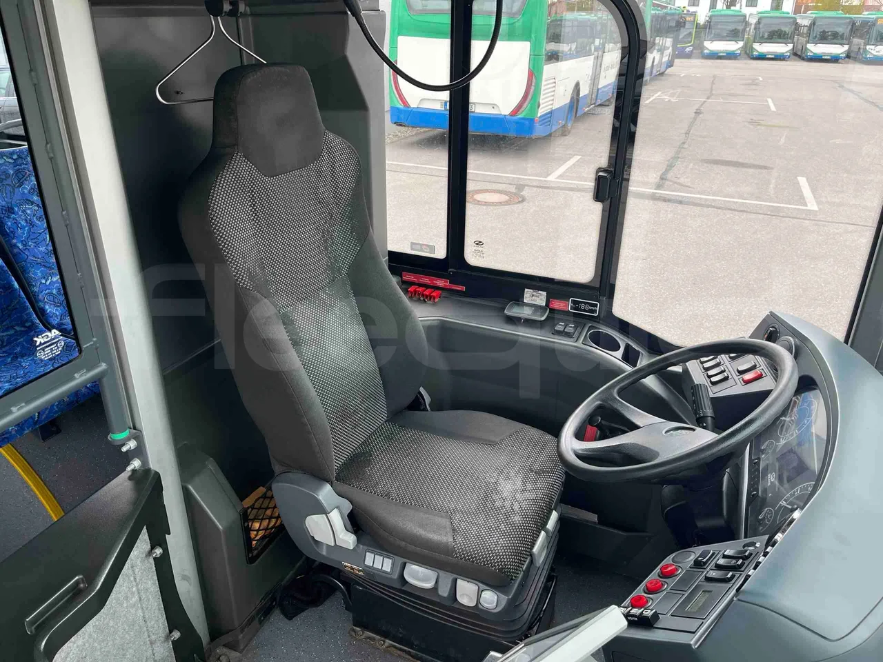 Solaris Urbino 10.5 - EUR6 -  204kW - 10.550m - driver's seat photo