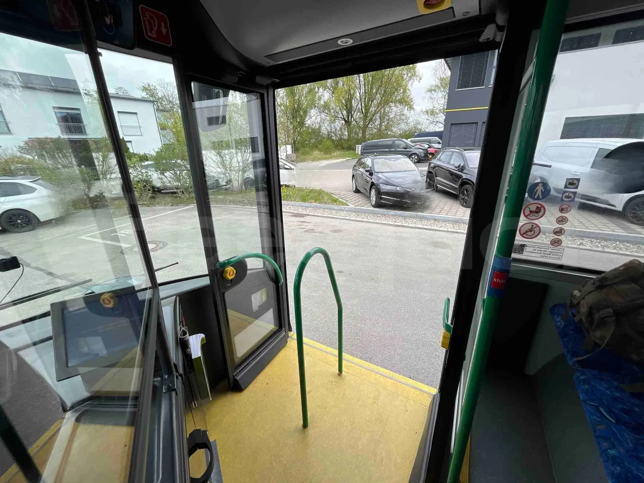 Solaris Urbino 10.5 - EUR6 -  204kW - 10.550m - handrails photo