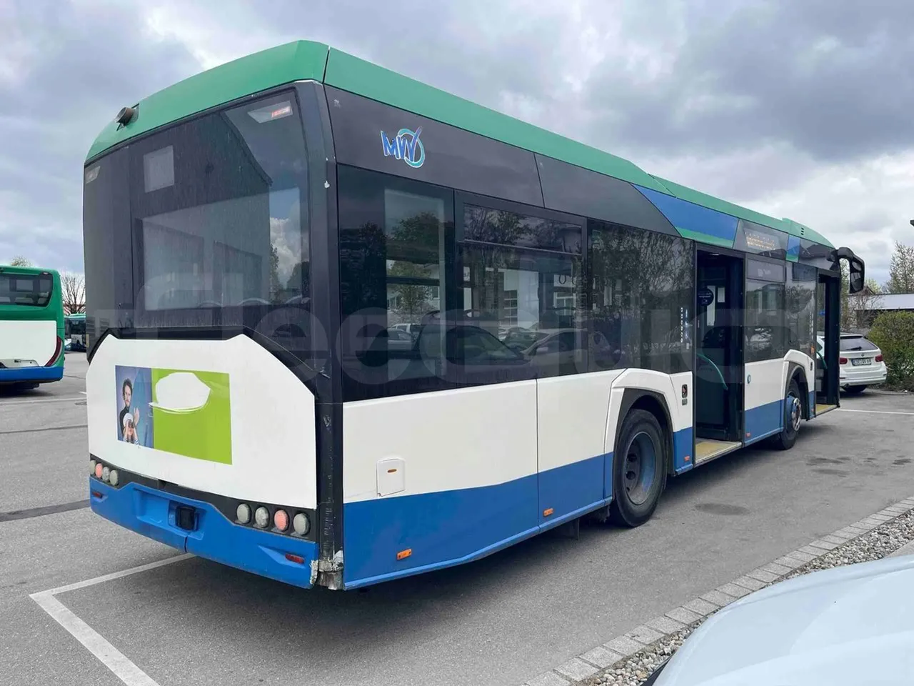 Solaris Urbino 10.5 - EUR6 -  204kW - 10.550m - right side doors closed