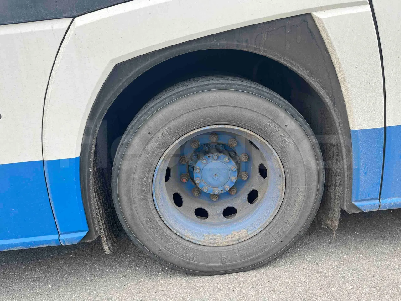 Solaris Urbino 10.5 - EUR6 -  204kW - 10.550m - rear left tire photo