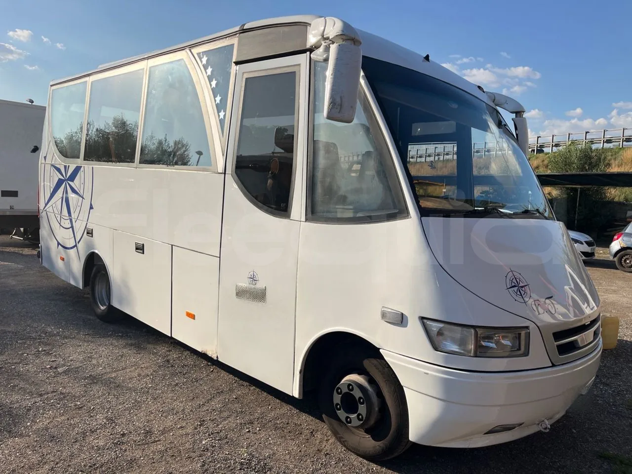 Iveco 65C JBN - EUR3 - 122kW - 6.9m - 3/4 front right doors