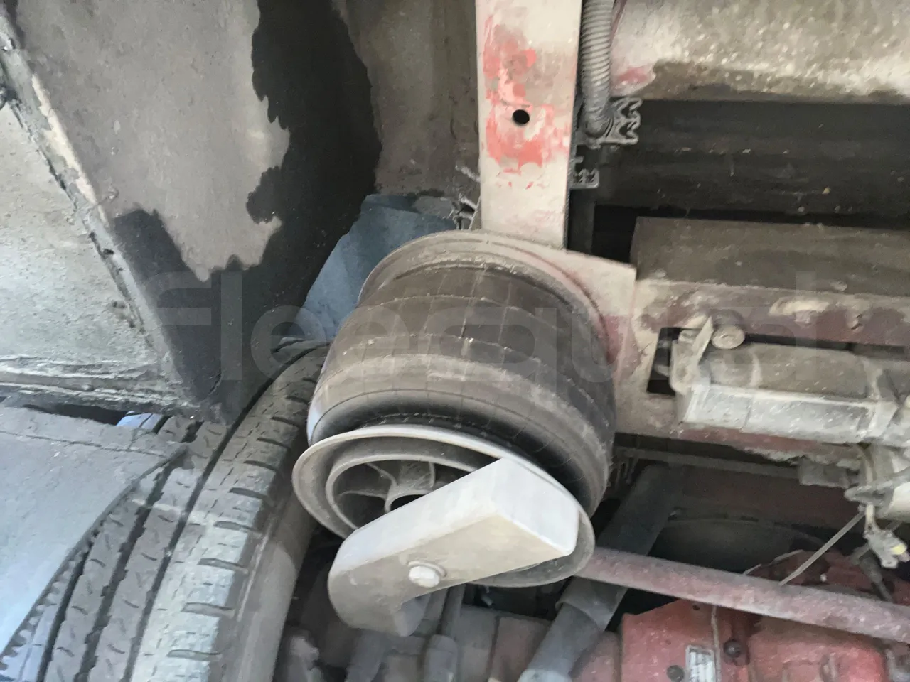 Iveco 65C JBN - EUR3 - 122kW - 6.9m - axel 2 air springs 1 left
