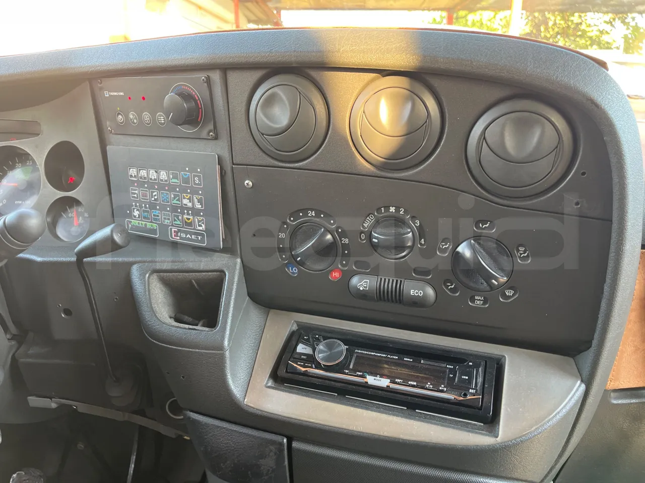 Iveco 65C JBN - EUR3 - 122kW - 6.9m - onboard devices 1