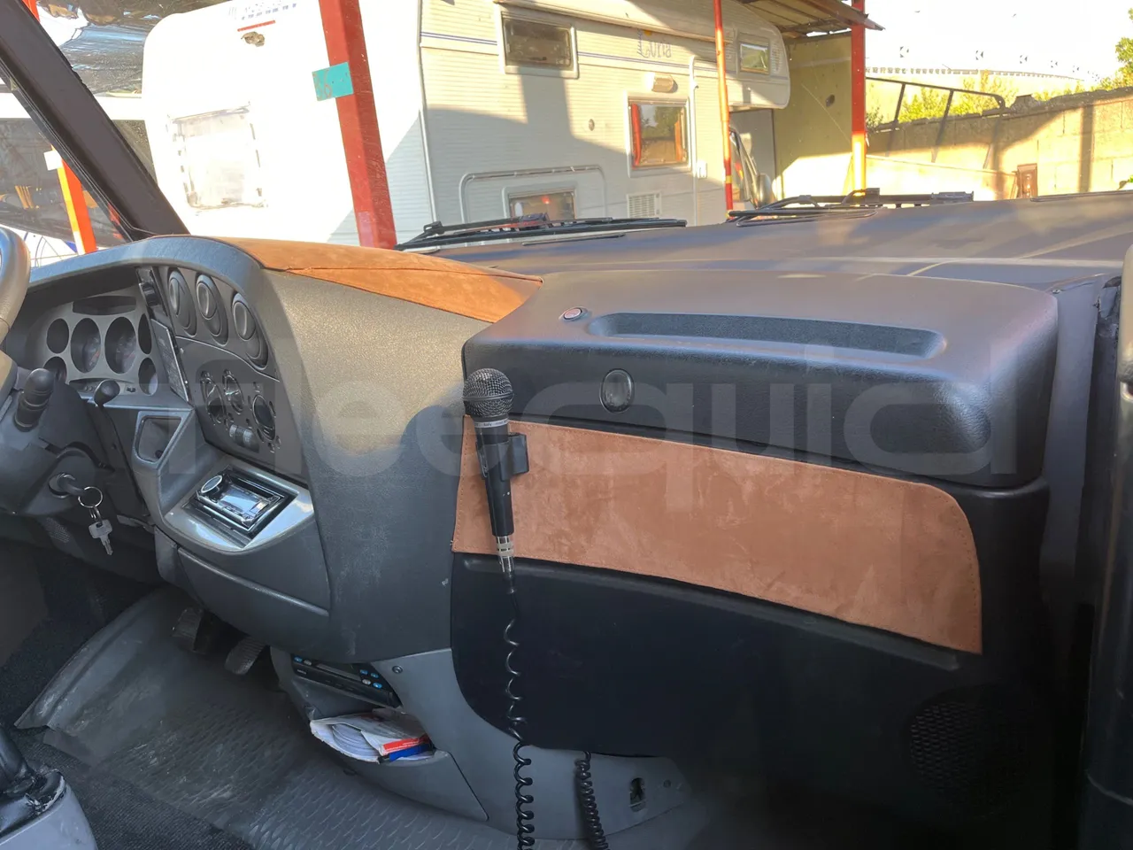 Iveco 65C JBN - EUR3 - 122kW - 6.9m - folding seat photo