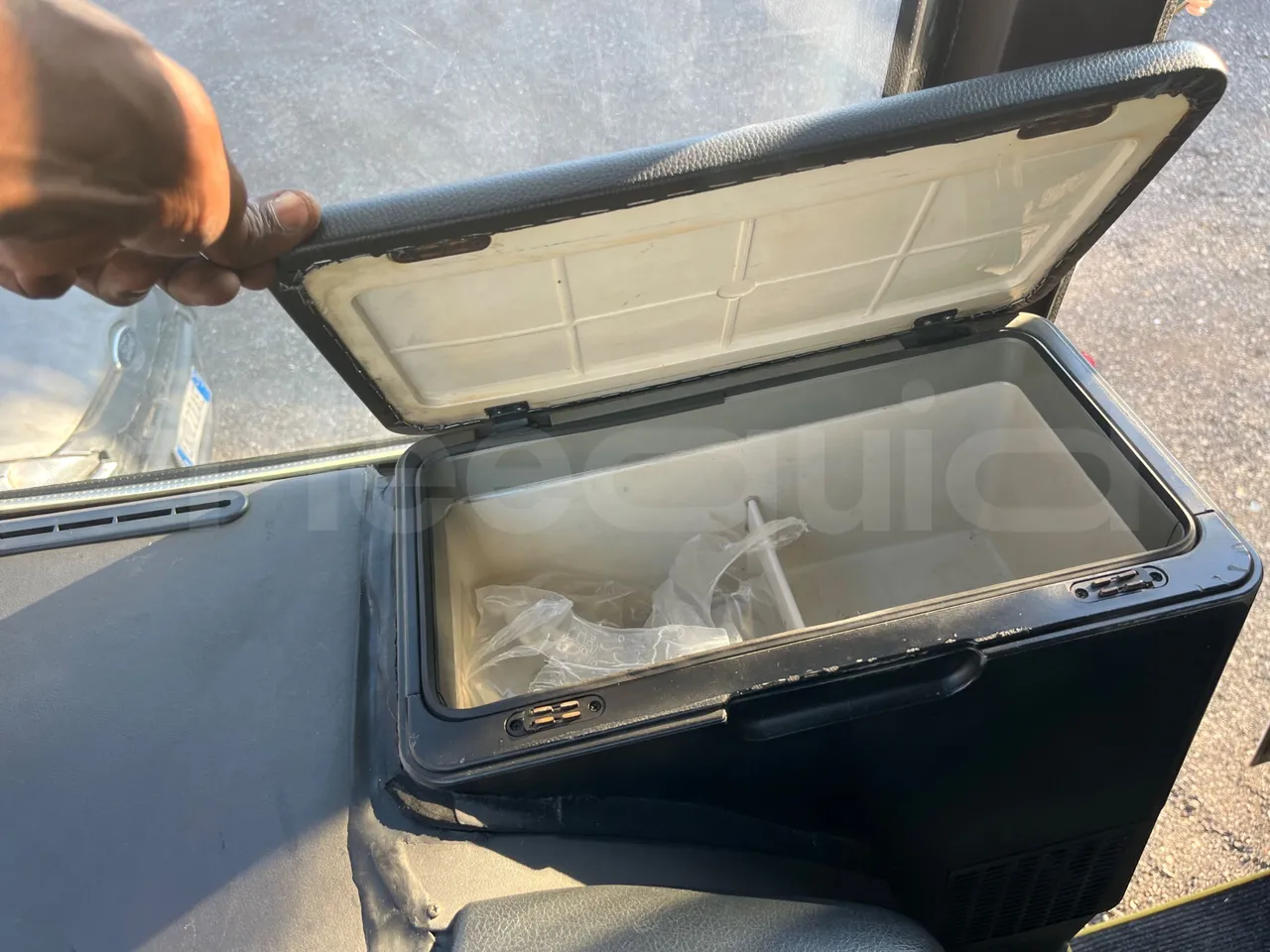 Iveco 65C JBN - EUR3 - 122kW - 6.9m - handrails photo