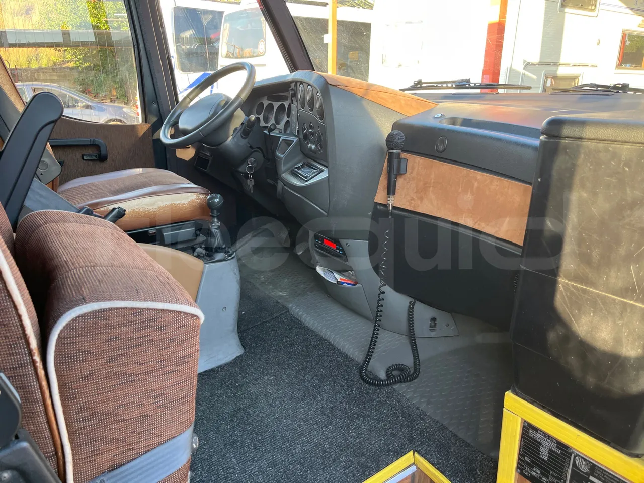 Iveco 65C JBN - EUR3 - 122kW - 6.9m - roof hatch 3
