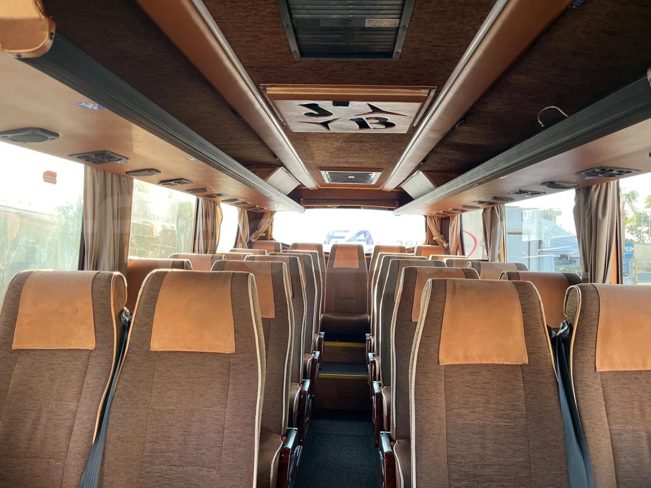Iveco 65C JBN - EUR3 - 122kW - 6.9m - interior reverse seats driver height