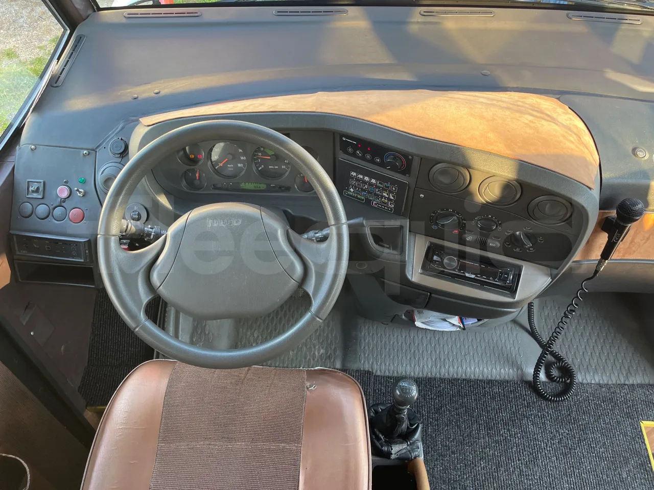 Iveco 65C JBN - EUR3 - 122kW - 6.9m - steering wheel photo